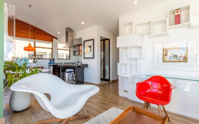 w Amazing 1BR With Terrace in Chico