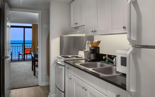 Best Western Ocean Sands Beach Resort