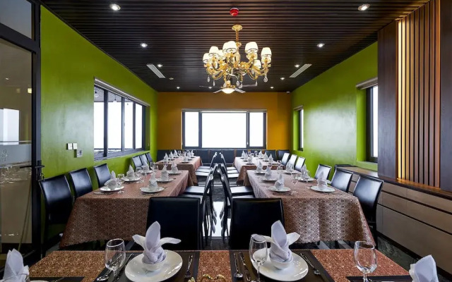 BBQ Villa & Hostel Ha Long