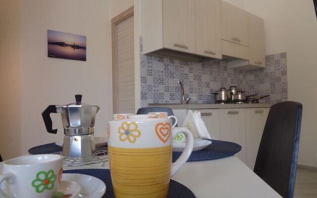 Eryx Apartments