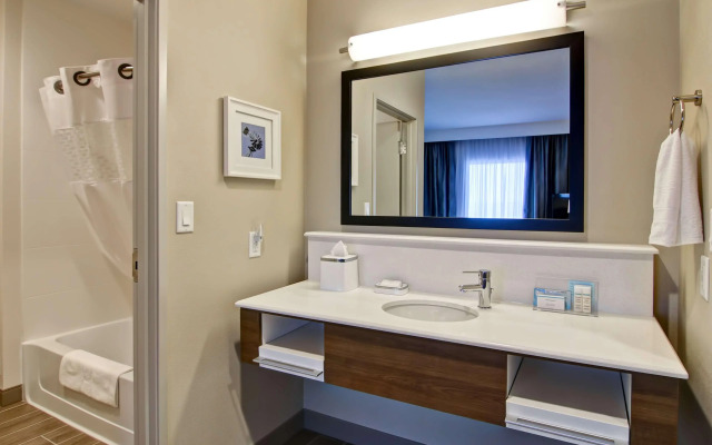 Holiday Inn Express & Suites Grande Prairie by IHG