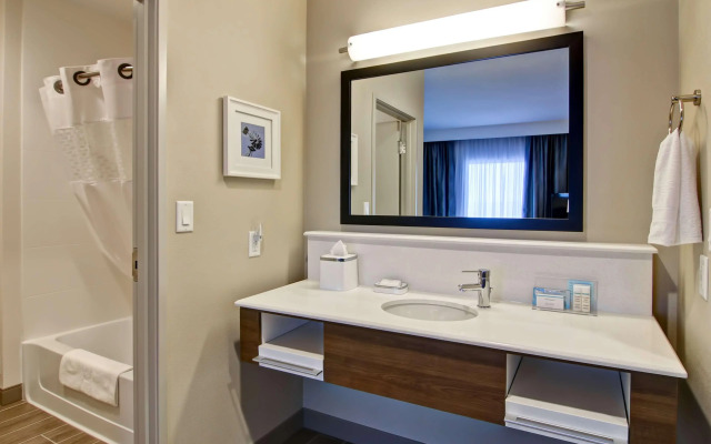 Hampton Inn & Suites by Hilton Grande Prairie