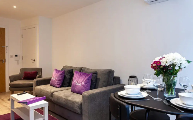 Modern Apartment in Manchester, Sleep 4