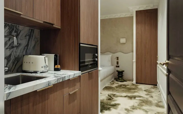 Leon Hotel-pigalle /suite-01-prm