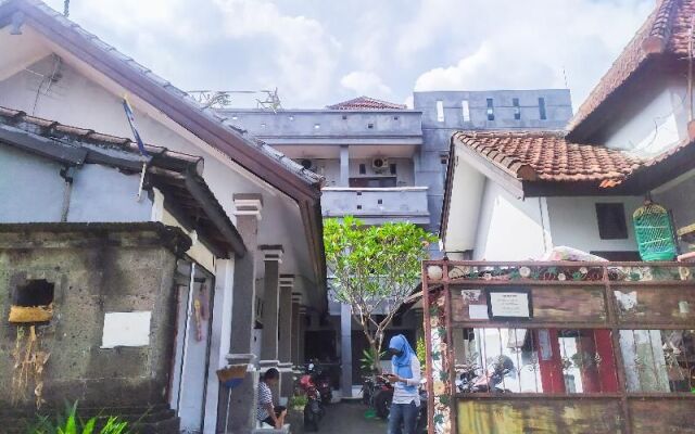 SPOT ON 90365 Rumah Kost Alor