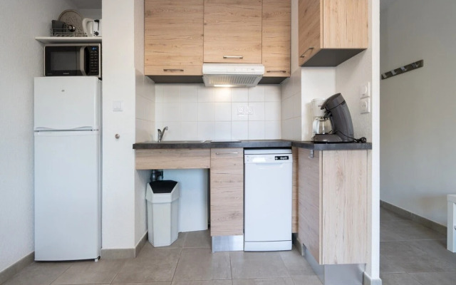 Villa in Valras-plage Near Sandy Beach