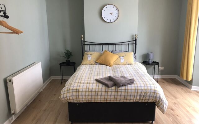 Lark Lane Rooms