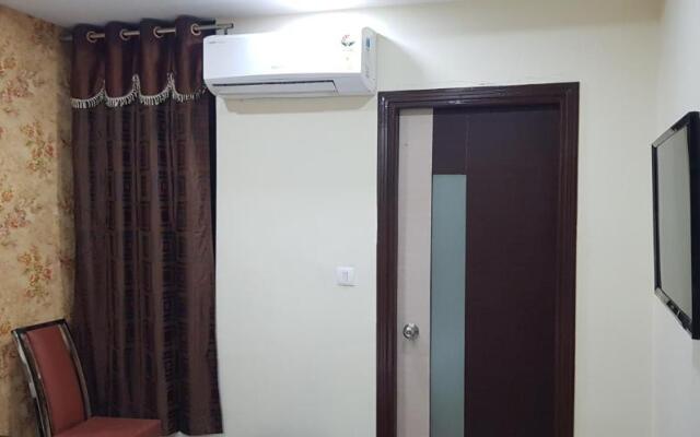 Hotel Teeja's - Haldi Restaurant Aiims road Jodhpur