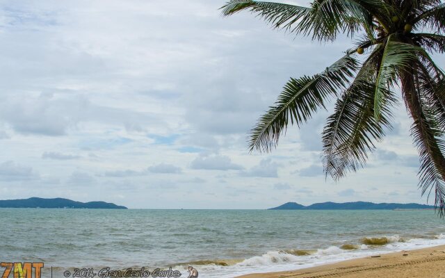 VII Muay Thai Gym & Beach Resort