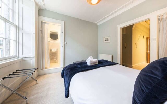 Beautiful 1 Bed Flat in Vibrant Stockbridge