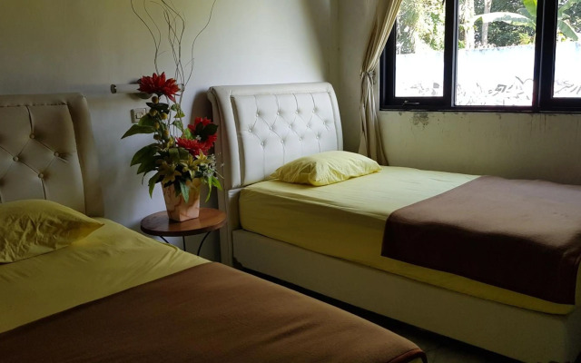 ETHES Coworking - Coliving & Lounge