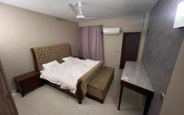 Super Deluxe three bedroom apartment