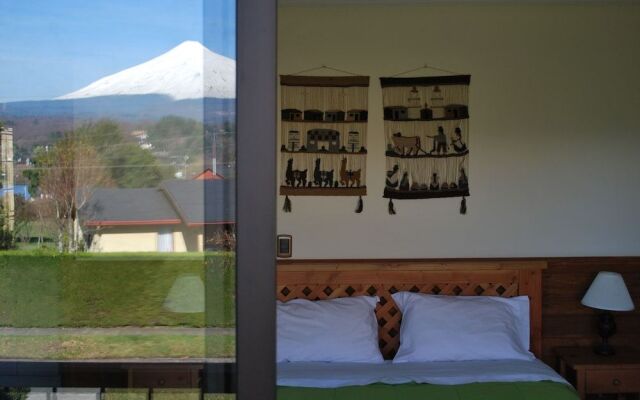 Frontera Pucon Hostel B&B