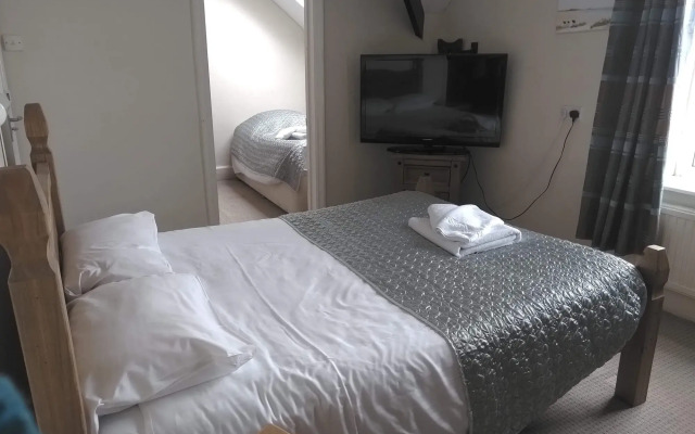Bailey Ground Hotel