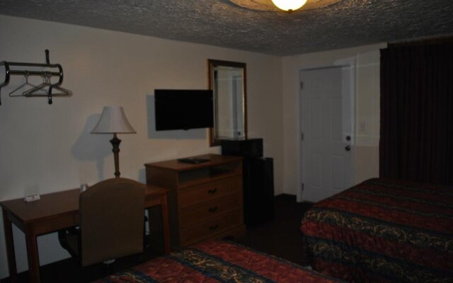 Turnpike Motel