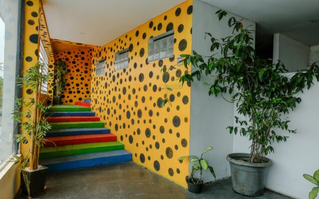 Townhouse OAK Series Style Hotel Jember