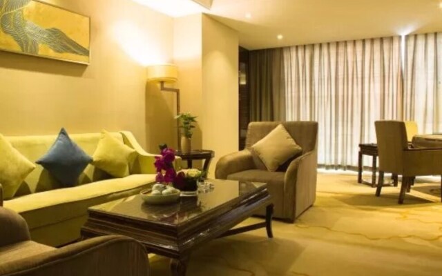Ease World Hotel