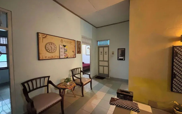 OYO 94937 Garuda Homestay Syariah