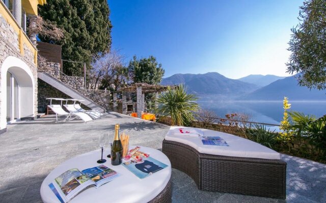 Villa Lugano Lakefront