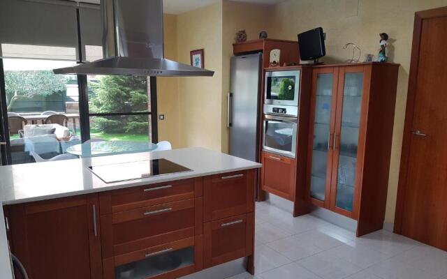 Washingtonia Villa near Sitges