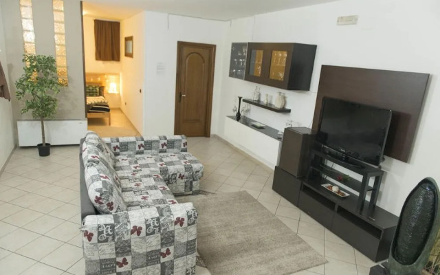 Laetitia Guest House 32