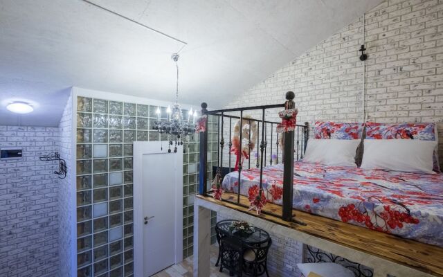 Hotel Tsvetochnaya 24