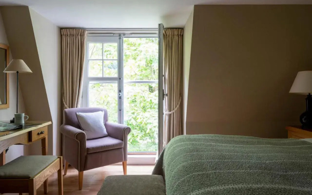South Sands Hotel