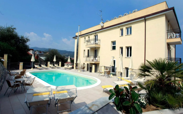 Piccolo Hotel