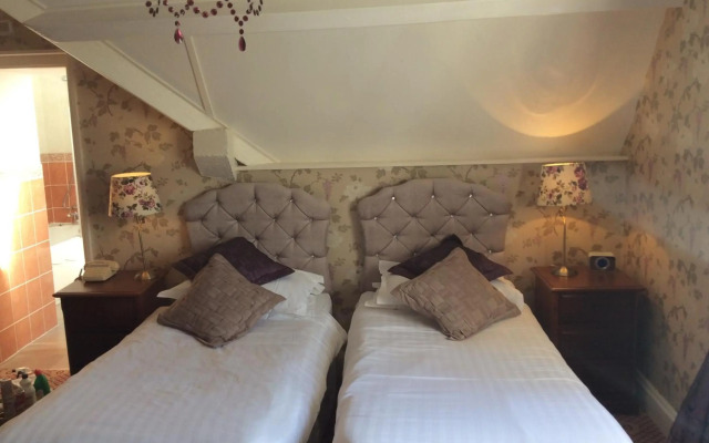 Maenan Abbey Hotel