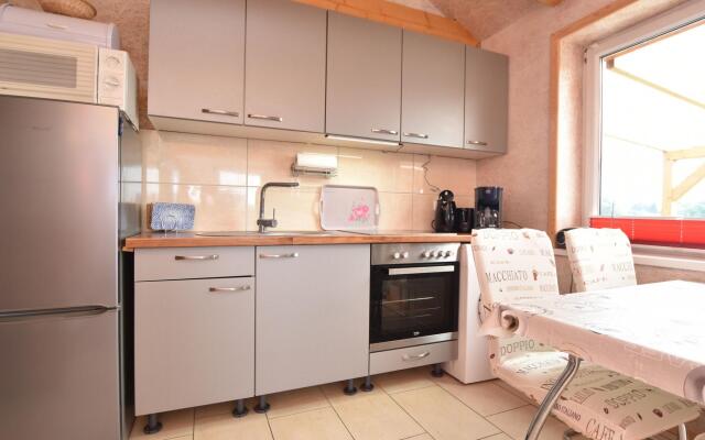 Bezauberndes Ferienhaus in Ruehn am See