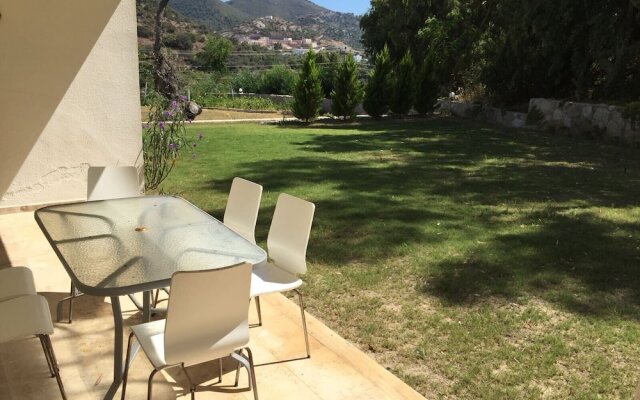 BO073 by villaofsummer