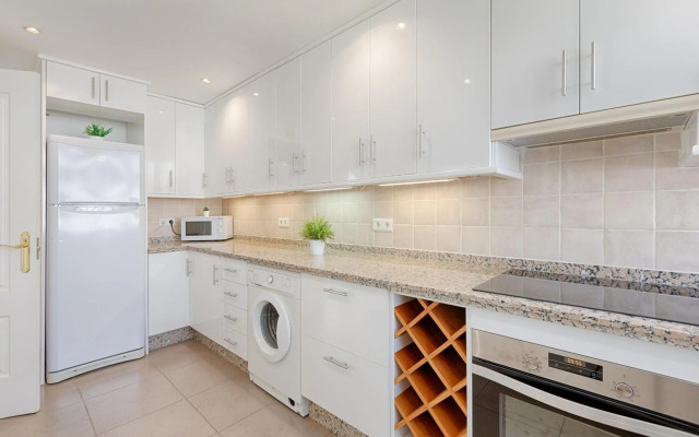 Front Sea View Apartment Estepona