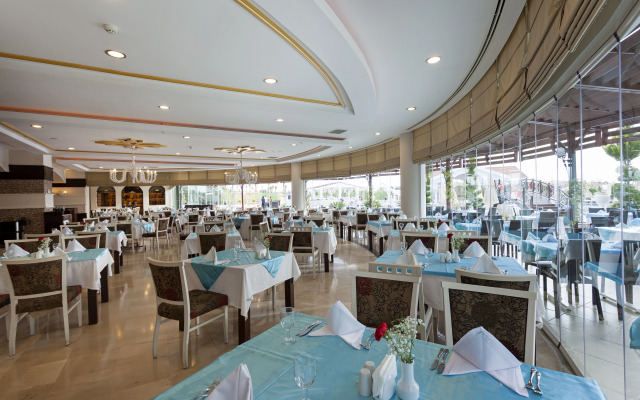 Roma Beach Resort & Spa