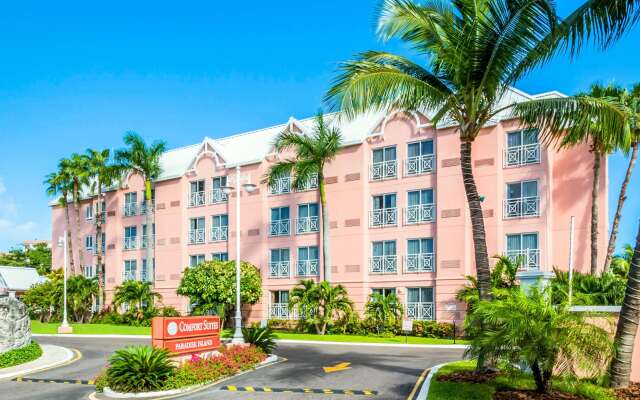 Comfort Suites Paradise Island