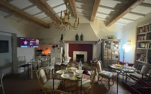 La Fratta Art - House