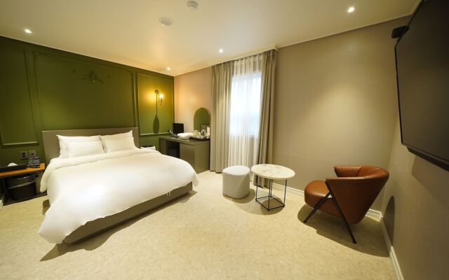 Jungwon Hotel