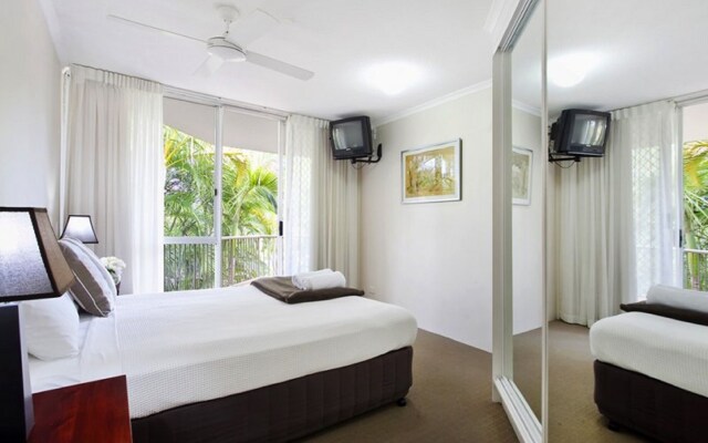 Noosa Tropicana