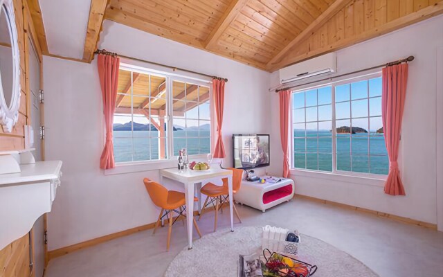 Yeosu Sunset & Sea Pension