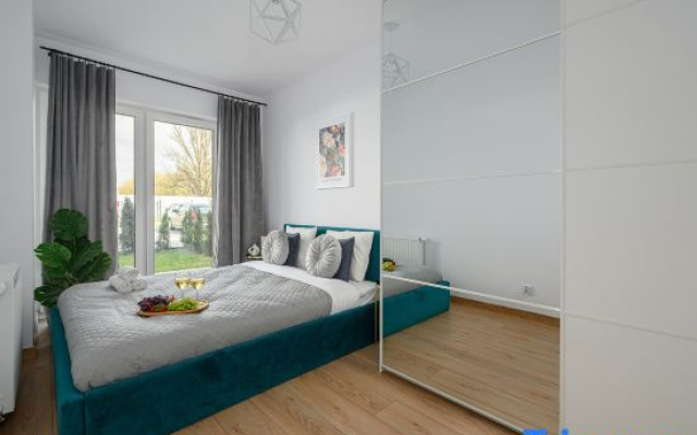 Lumina apartment with patio and parking
