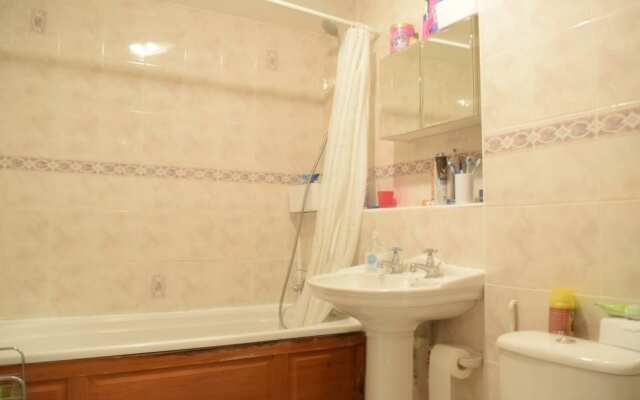 Homely 2 Bedroom House In Greenwich
