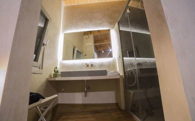 Edward Rooms & Wellness