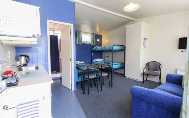 Amber Kiwi Holiday Park & Motel