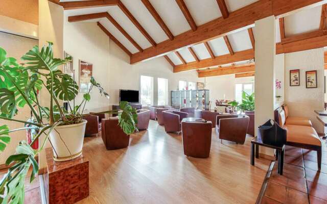 Brit Hotel Castres