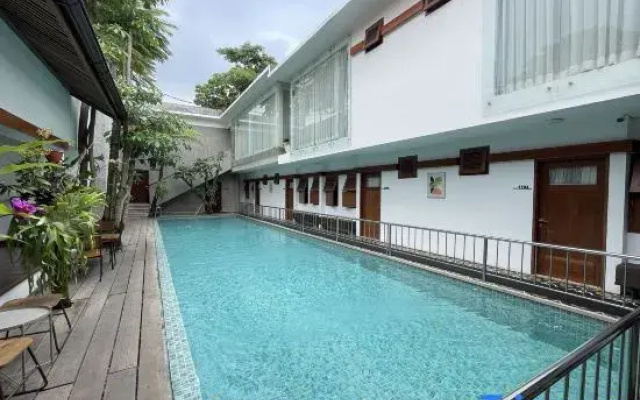 Emaki Bumi Singgah