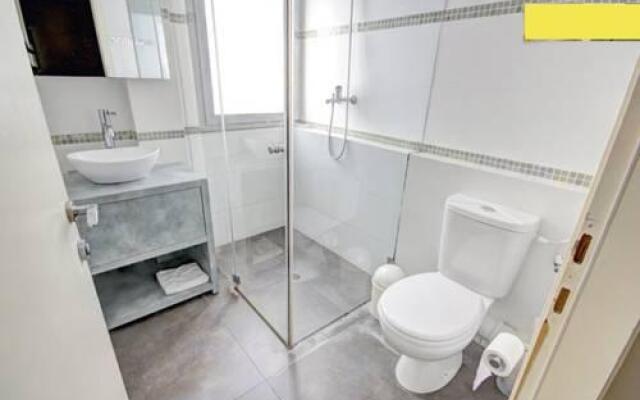TLV Living Apartment