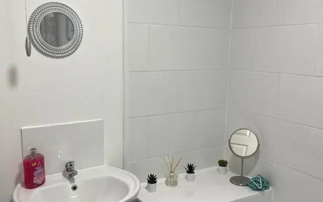 Liverpool Hideaway - Modern 3-bed House