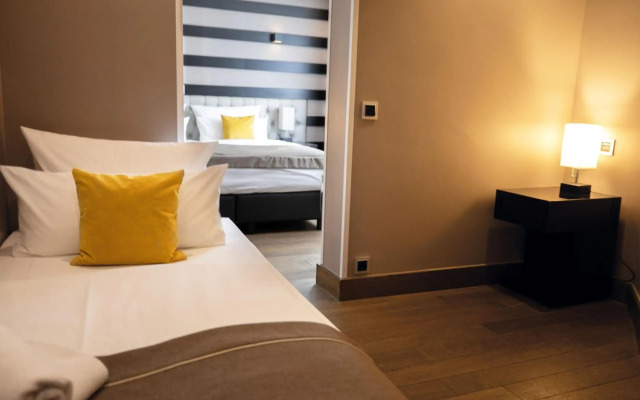 Skyline Hotel