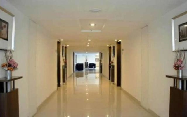 Hotel Nikhil Sai International