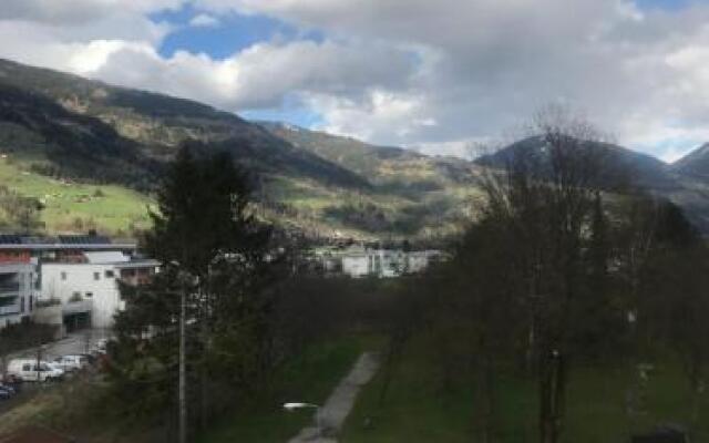 Falken Horst Lienz