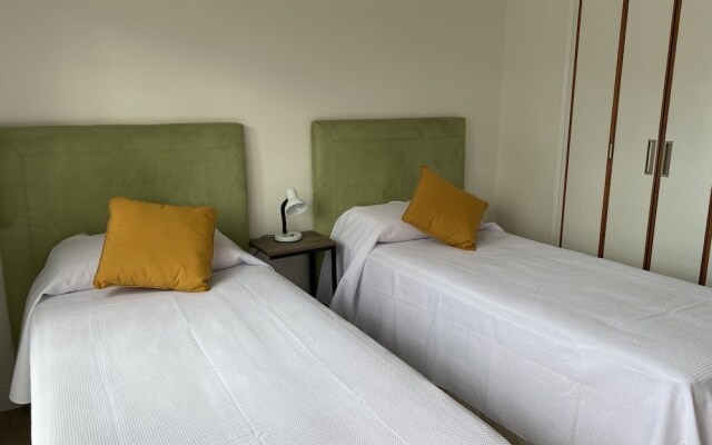 Fantastico Duplex Con Jardin y Piscina